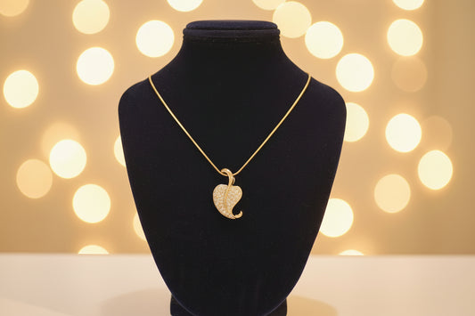 Elegante Damen Halskette mit Kristallen - Gold